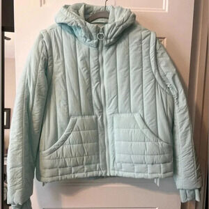 Icy Blue A New Day Two In One Puffer
Coat/Vest Size Small